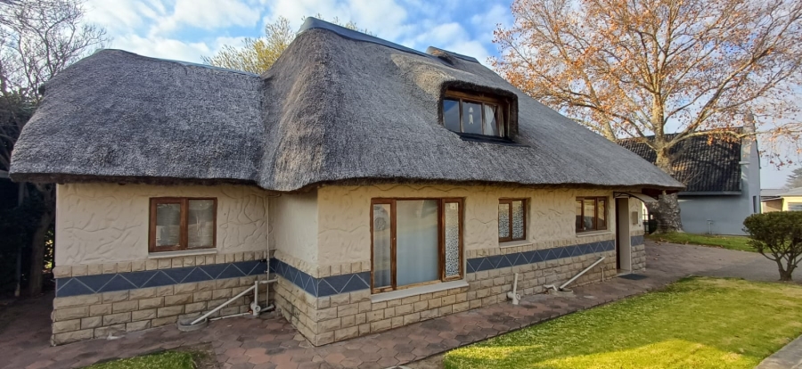 3 Bedroom Property for Sale in Loch Athlone Free State